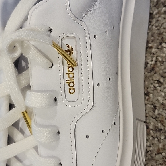 Adidas Sleek White Fashion Sneakers sz 11 - Picture 4 of 4